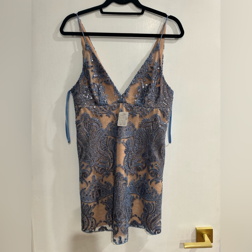NWT - FREE PEOPLE - night shimmer mini dress - size 2